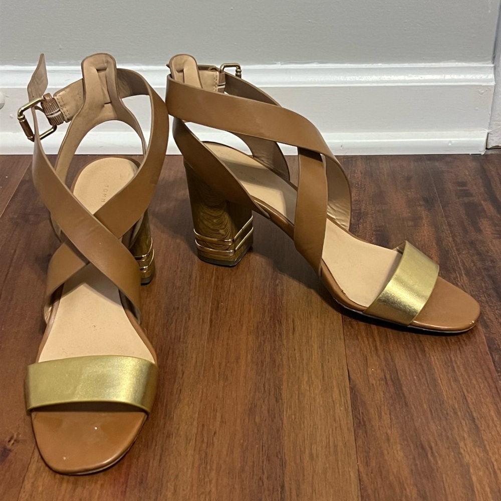 Tommy Hilfiger Tan and Gold Women's Heels
